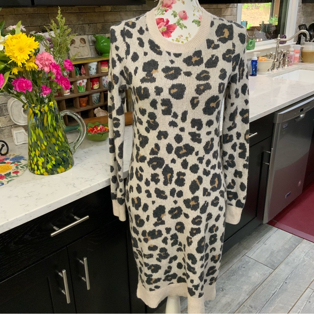 Loft Wool Blend Soft Knit Cheetah Print Long Sleeve Sweater Dress Size XS